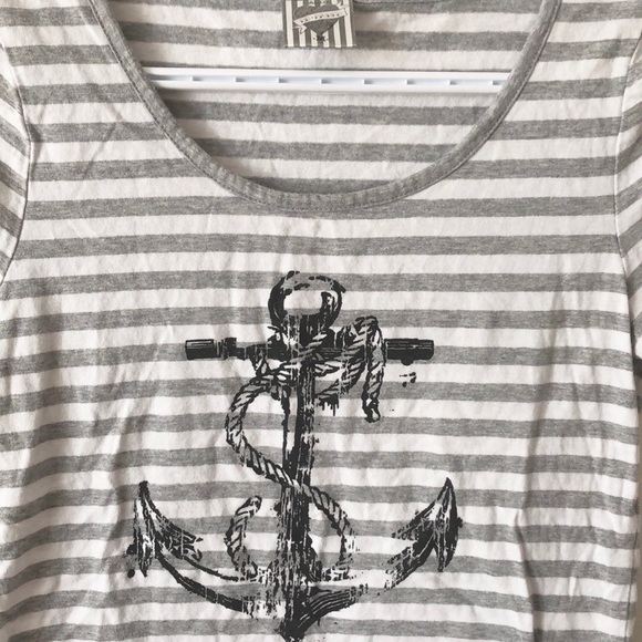 🛍3/$20 Ed Passy Sailor Stripe Tee - Picture 3 of 3
